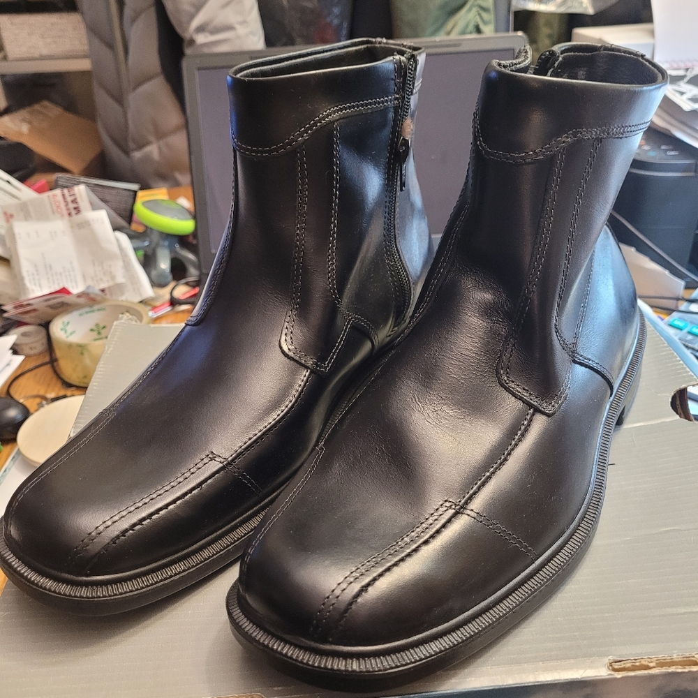 Man's Winter Boots